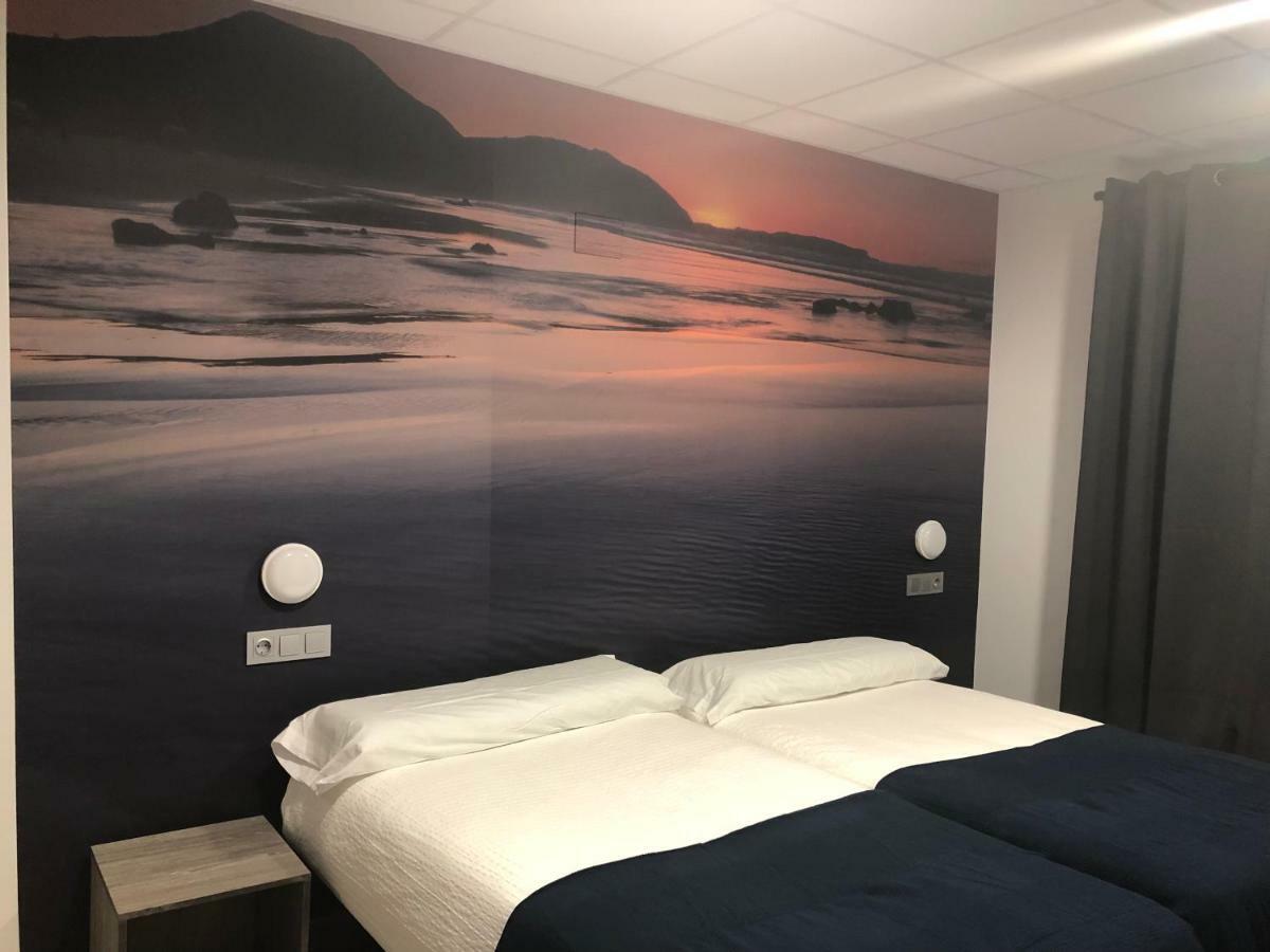 Hostel El Paloma Santoña Extérieur photo